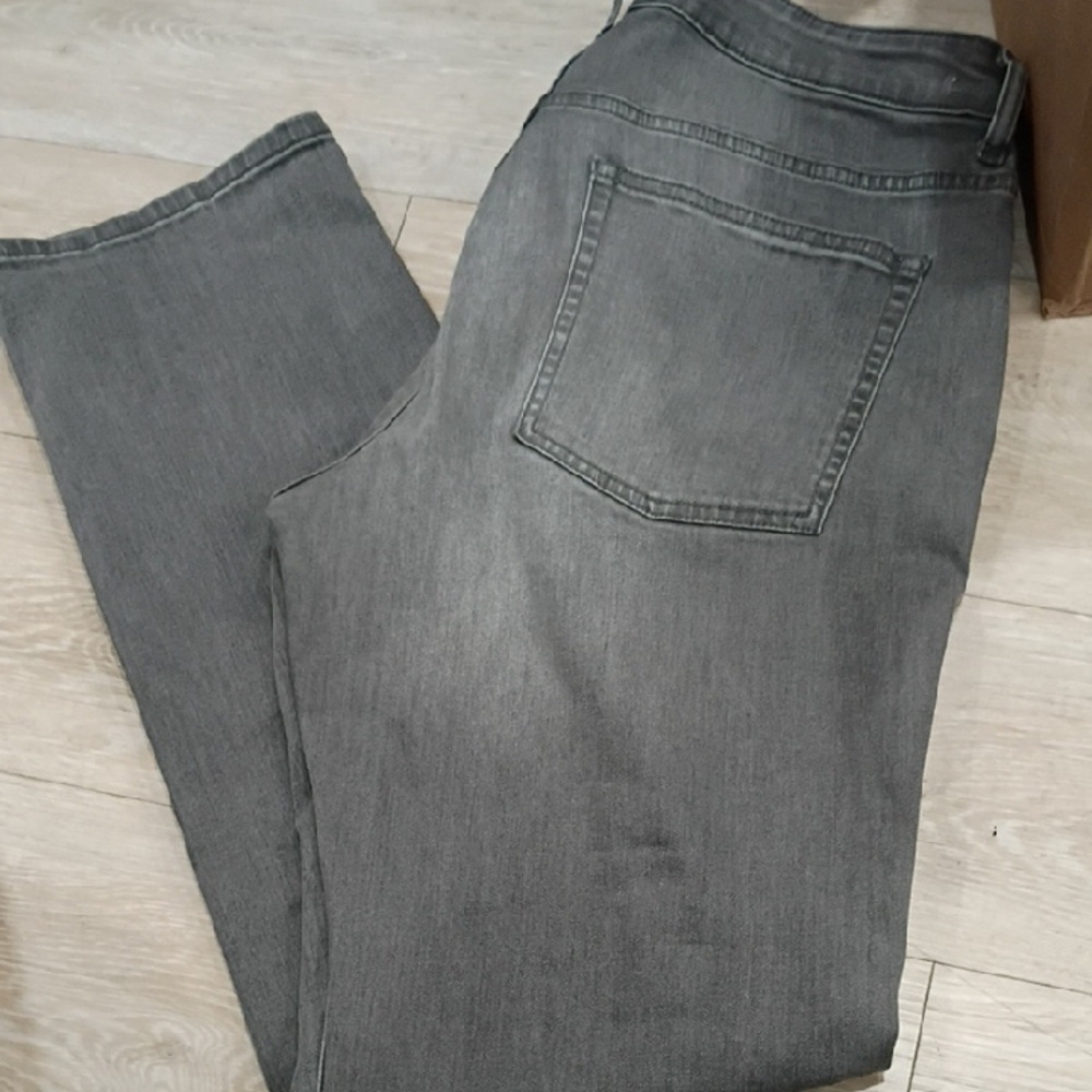 Men's Relaxed Fit Gray Jeans